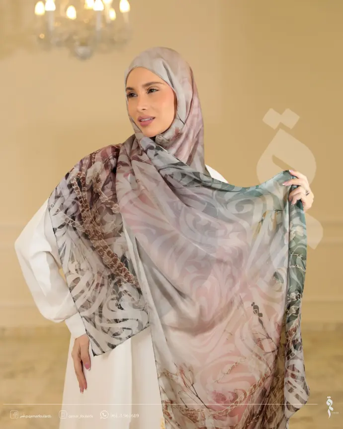 Letters dimmed shawl