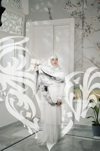 Ai Gate in white
